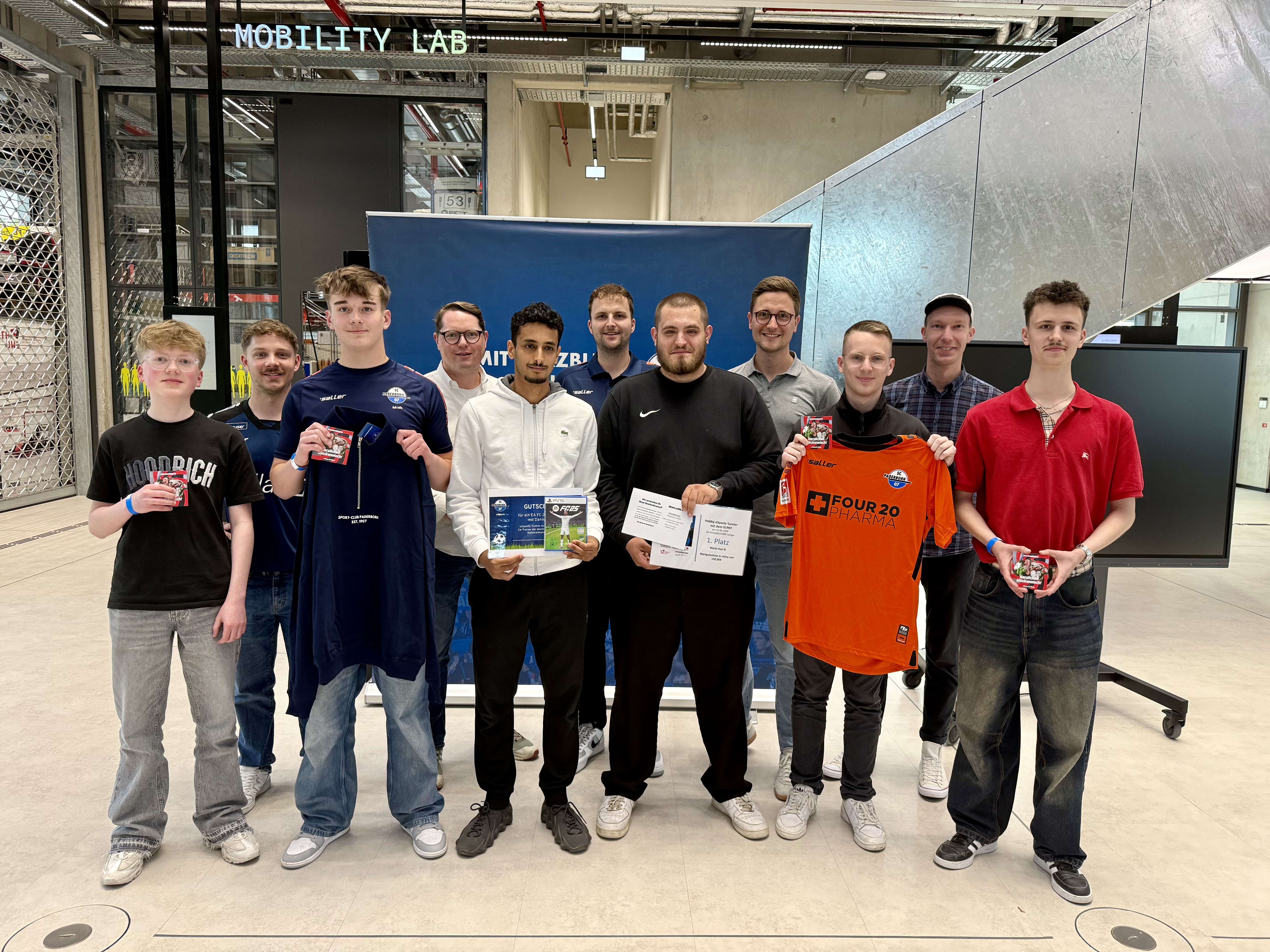 eSports verbindet: Auszubildende, Schüler und Studierende battlen sich im InnovationSPIN